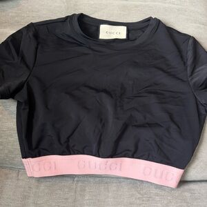 Women’s Gucci outfit